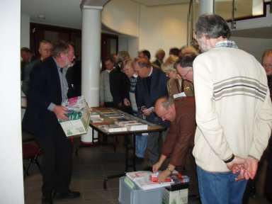 Der Büchertisch